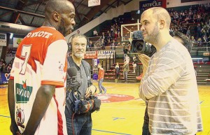 Aurélien Toto N'Koté interviewé par l'équipe de TF1