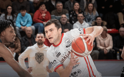 Anthony Prugnières s’investit auprès des jeunes du VCB